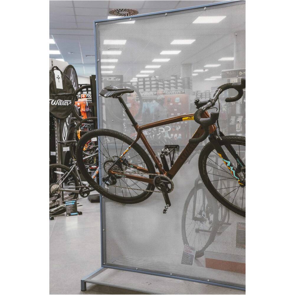 height: 18 cm<br>included wall dowels and screws<br>maximal load: 30 kg