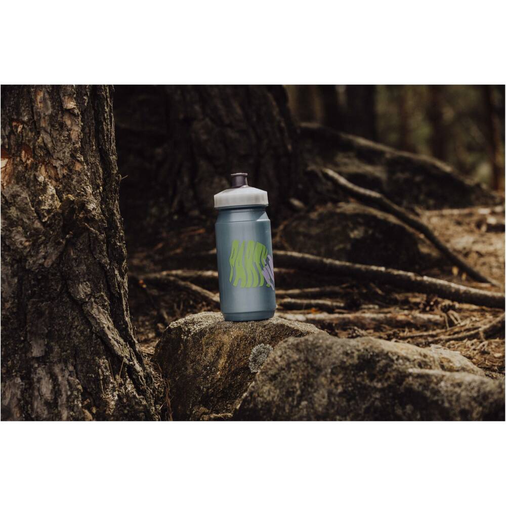 you can easily wash it and keep it perfectly clean. The diamond-shaped cap ensures a comfortable and secure grip