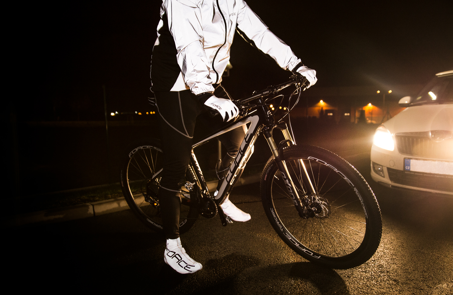 unisexsuitable for many sports activity (cycling