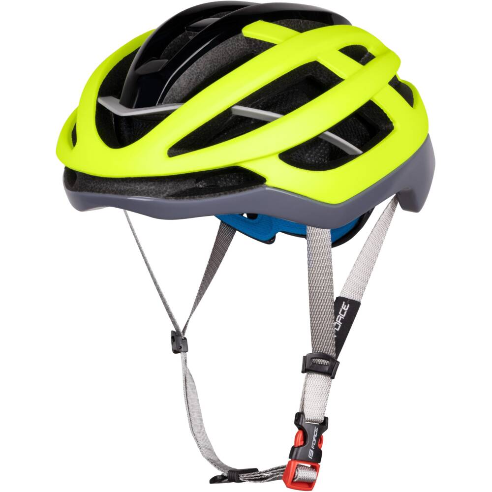 LYNX helmet combines the efficiency of aerodynamic design and quality ventilation. The airflow around the head is ensured by 19 large vents