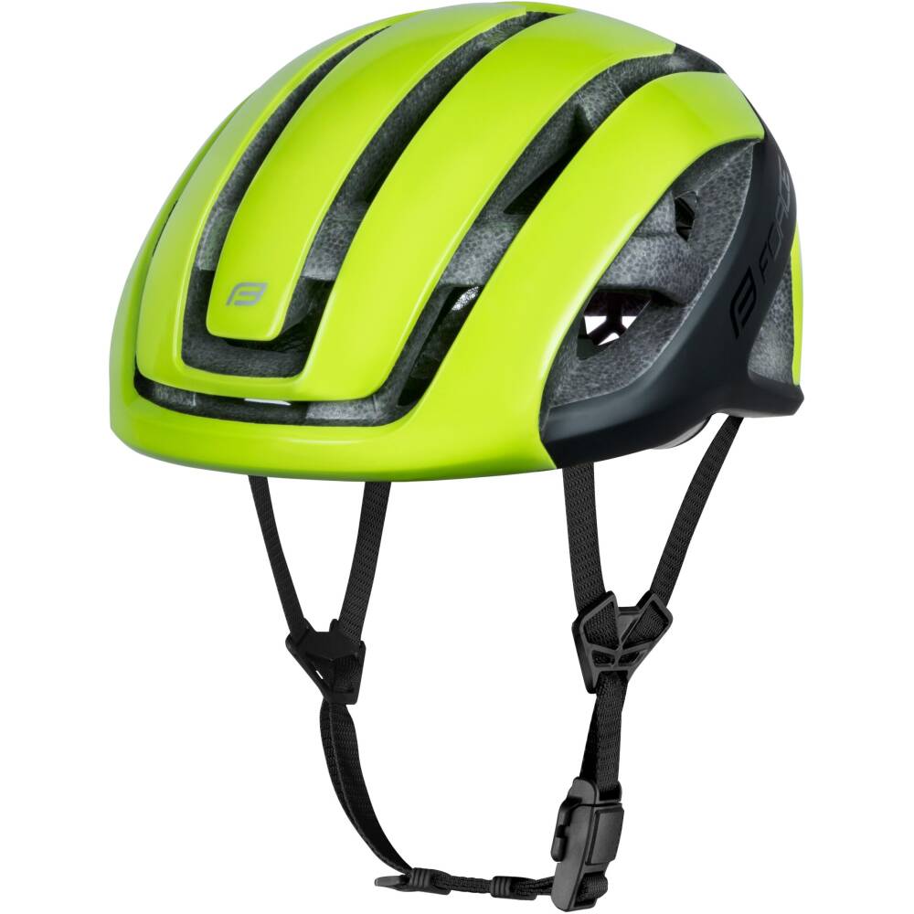 The NEO helmet combines the efficiency of aerodynamic design and quality ventilation. The air flow around the head is ensured by 24 large vents