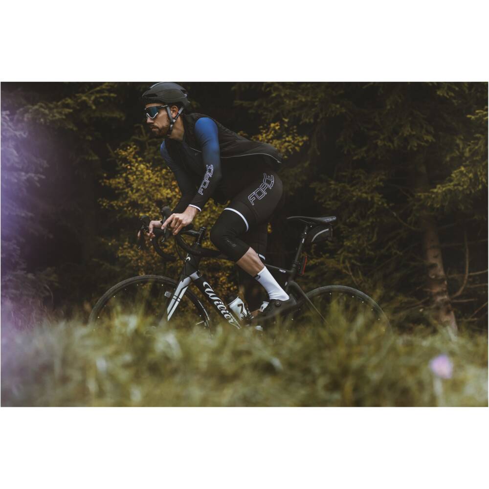 unisex<br>large range of thermal comfort<br>wider knitted upper hem keeps the warmer in right place<br>material: 54% polyamide