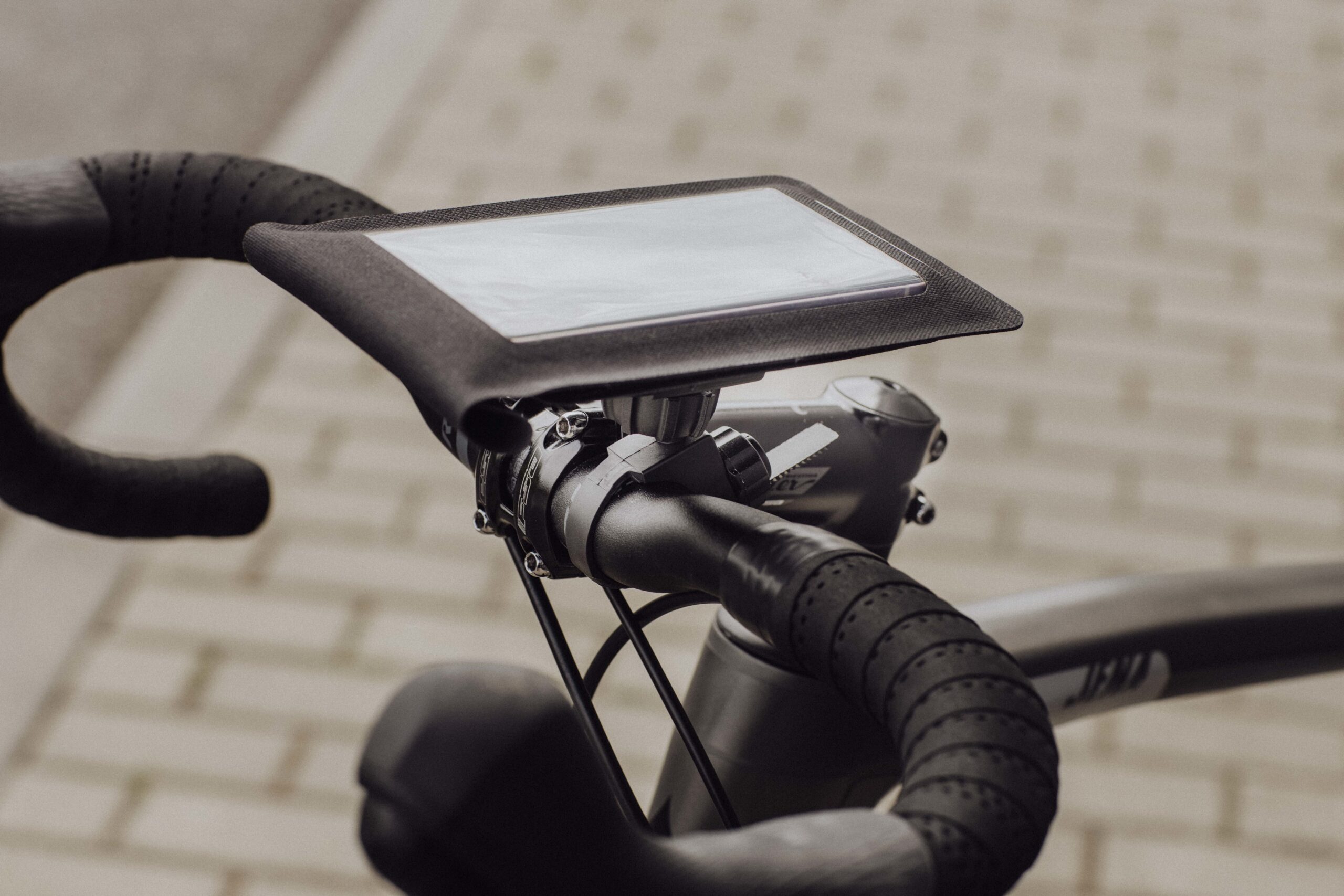 5"mounting on the clamping sleeve