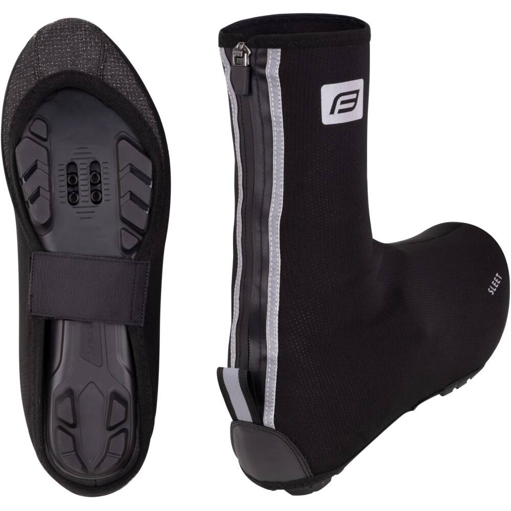 for MTB shoes<br>hole through the whole sole + velcro<br>central sole strap with velcro fastener<br>zip fastening at the back (waterproof)<br>reinforced toe cap<br>reflective logos<br>reflective strap on the back for better shoe fitting<br>antislip silicone on heel<br>waterproof material