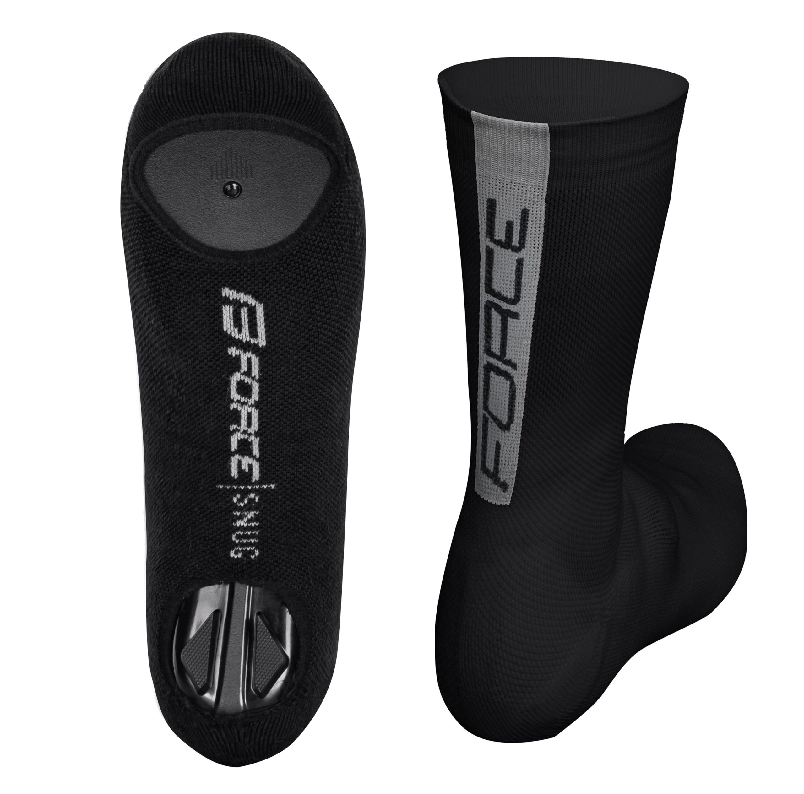 Knitted FORCE cycling shoe covers SNUG for road shoes are made from a lightweight and elastic material that provides both aerodynamics and pleasant thermal insulation for riding in cold weather. The sole features two openings for the heel and cleats
