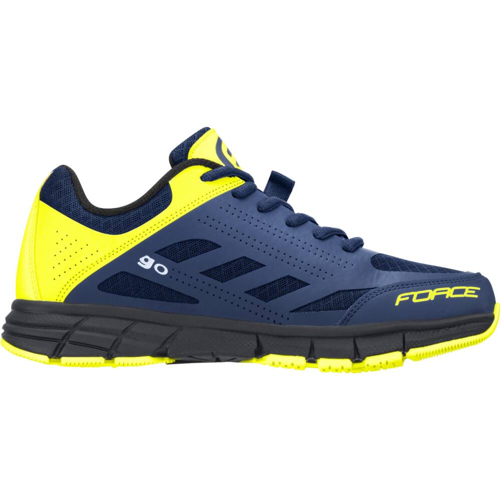 material of upper part: synthetic leather and mesh<br>material of outsole: EVA<br>weight: 365g (1/2 in size 42)<br>modern look<br>reinforced front part of the shoe<br>anatomical shoe insole<br>air holes for breathability<br>SPD compatible<br>cleat barrier guard protection for long term use and wear<br>tightening with laces<br>reflective feature on heel<br>stiffness index: 5<br>cleats are not included!<br>sizes correspond to the standard sizing of casual shoes<br>packed in FORCE box