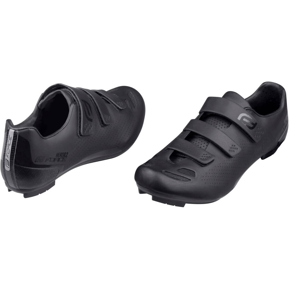 SPD-SL compatible<br>reflective feature on heel<br>cleats are not included<br>sizes correspond to the standard sizing of casual shoes<br>packed in FORCE box