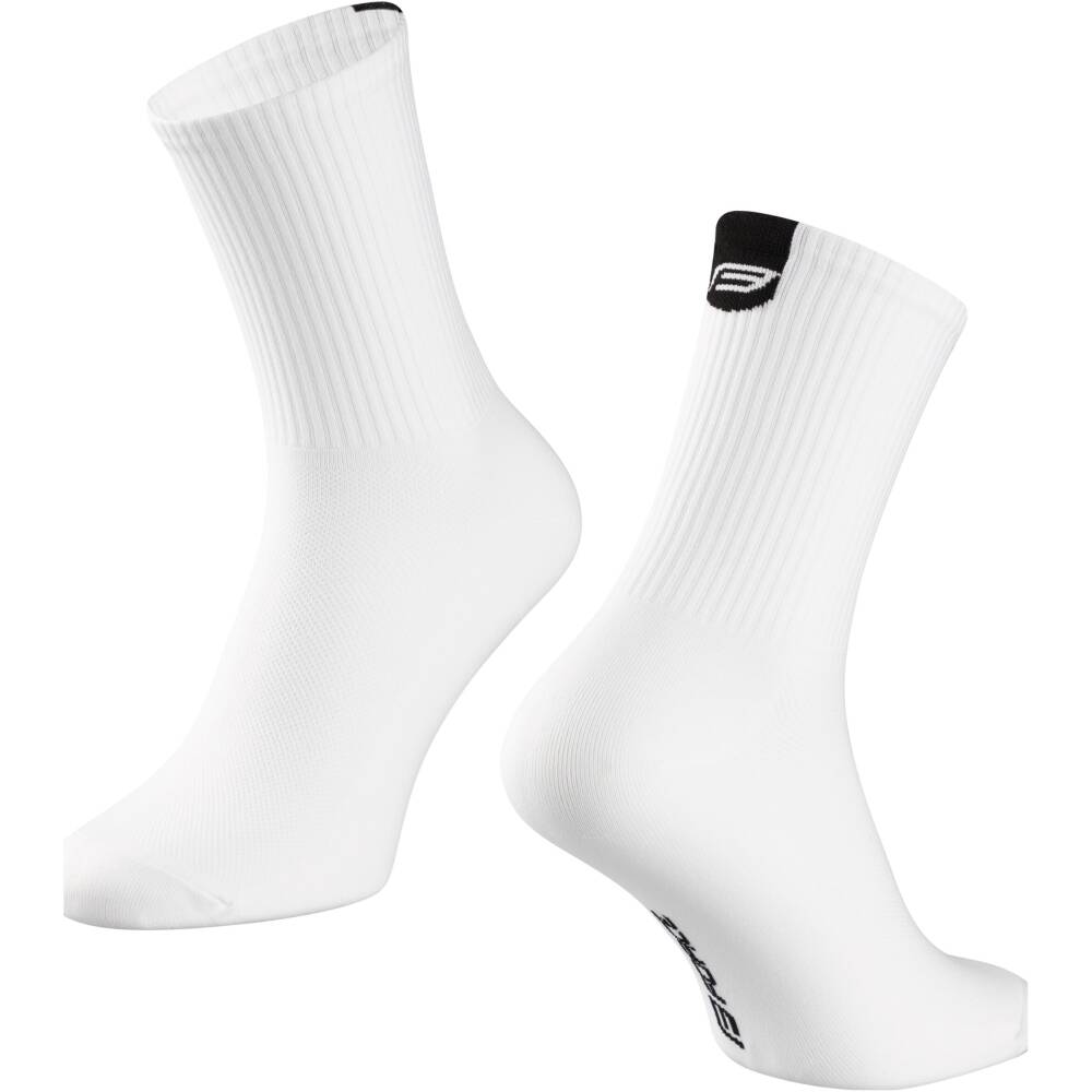 higher cycling socks FORCE suitable for other sports<br>size S-M corresponds to EUR 36 - 41 / UK 4 - 7<br>size L-XL corresponds to EUR 42 - 46 / UK 8 - 11<br>protects against bruises from shoes (instep) <br>highly breathable material<br>unstretched height is 16 cm<br>heel height 18 cm<br>divided into R and L sock<br>material: Nylon 85%