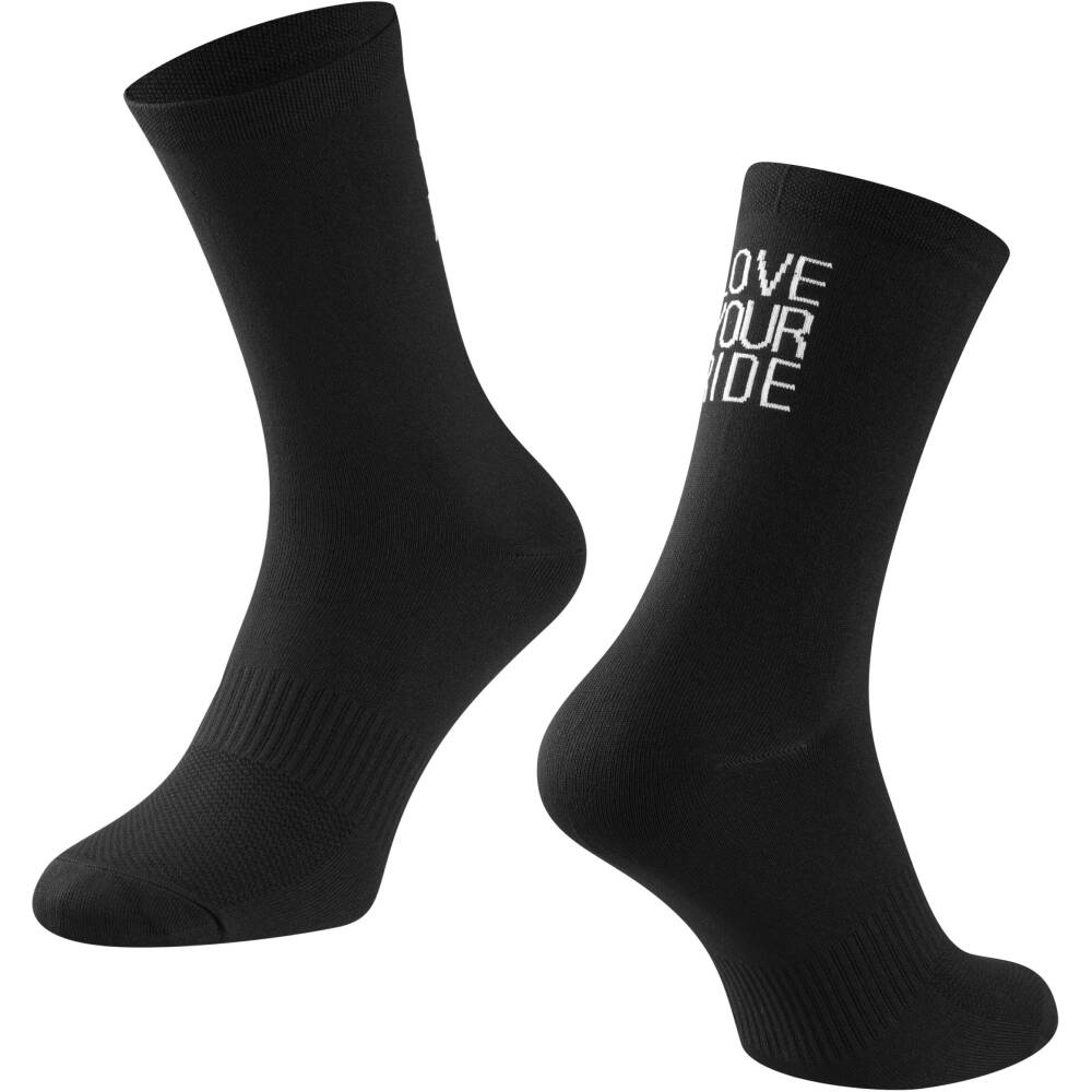 higher cycling socks FORCE suitable for other sports<br>size S-M corresponds to EUR 36 - 41 / UK 4 - 7<br>size L-XL corresponds to EUR 42 - 46 / UK 8 - 11<br>protects against bruises from shoes (instep) <br>highly breathable material<br>unstretched height is 17 cm<br>heel height 19 cm<br>divided into R and L sock<br>material: Nylon 85%