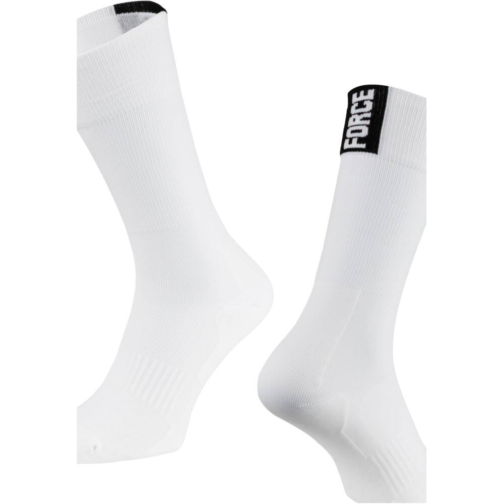 higher cycling socks FORCE suitable for other sports<br>size S-M corresponds to EUR 36 - 41 / UK 4 - 7<br>size L-XL corresponds to EUR 42 - 46 / UK 8 - 11<br>protects against bruises from shoes (instep) <br>highly breathable material<br>unstretched height is 24 cm<br>heel height 24 cm<br>divided into R and L sock<br>material: Nylon 85%