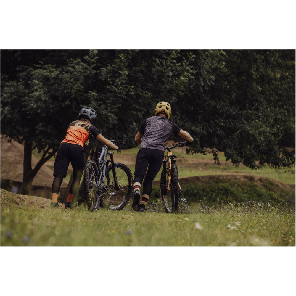 Elastan 15%<br>packed in polybag on FORCE card<br><br>