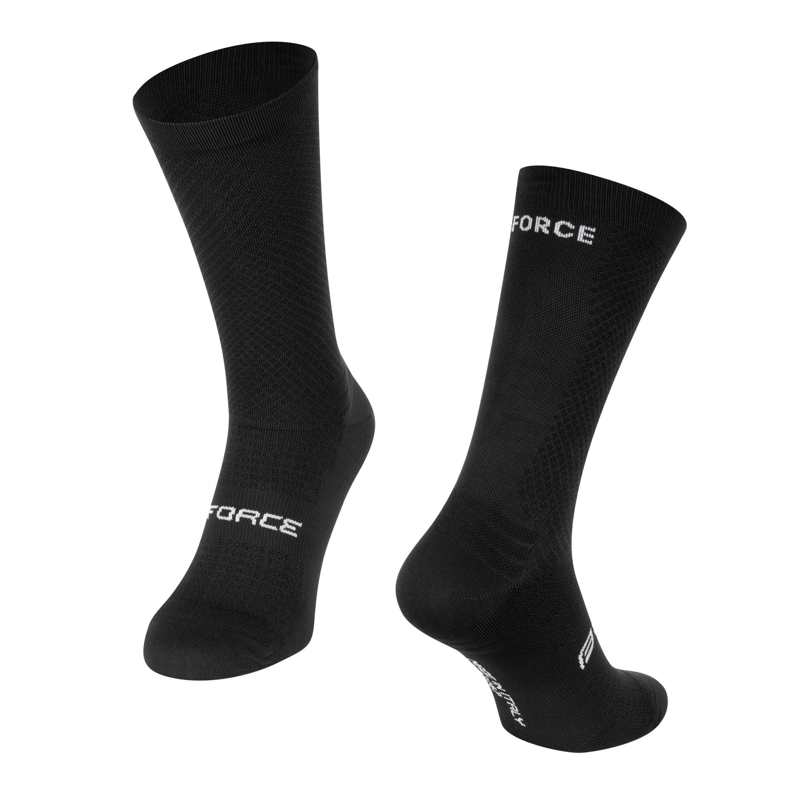 The premium high cycling socks FORCE are made in Italy using highly breathable and extra-compressive materials for maximum performance and comfort. Designed with precision
