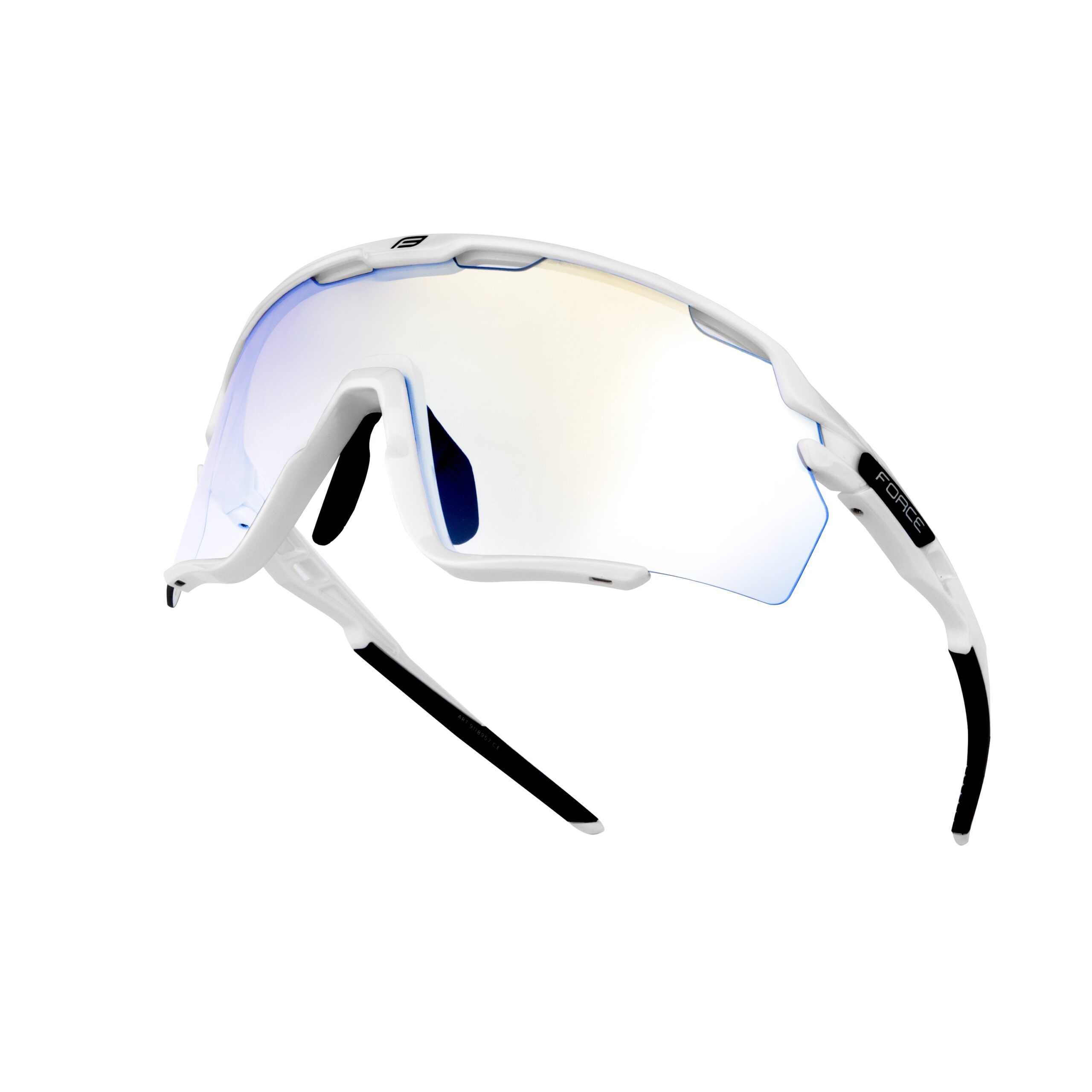 Stylish cycling glasses with a modern design feature a durable and flexible TR90 frame that fits the face perfectly and ensures comfort even on longer rides. The polycarbonate lenses with FOTOCHROM+ oleophobic coating repel water and dirt