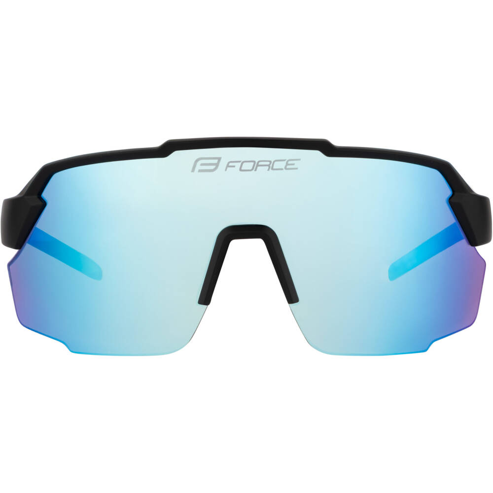 protection and stylish design for every cyclist. Utilising advanced technologies such as hydrophobic treatment