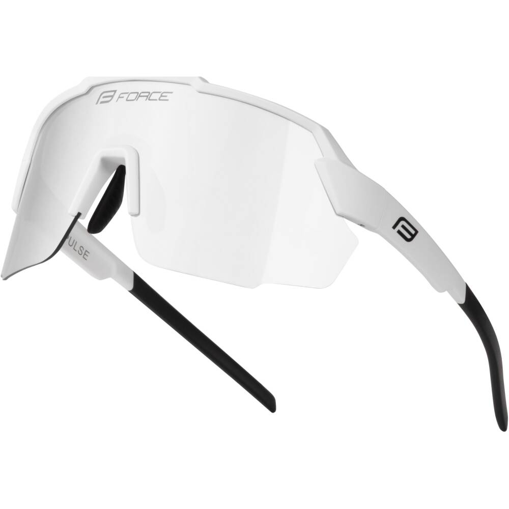 <p>These cycling sunglasses are a great combination of functionality