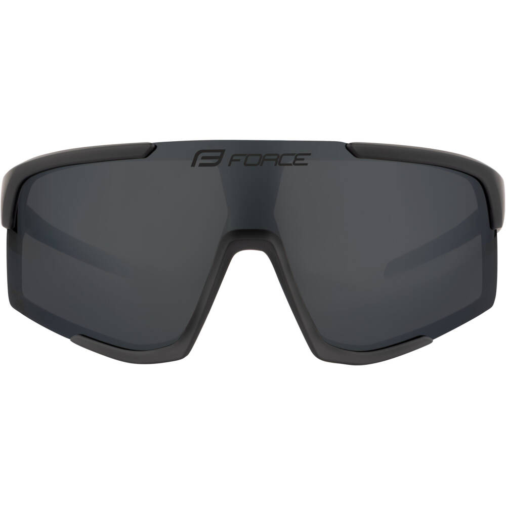 protection and stylish design for every cyclist. Utilising advanced technologies such as hydrophobic treatment