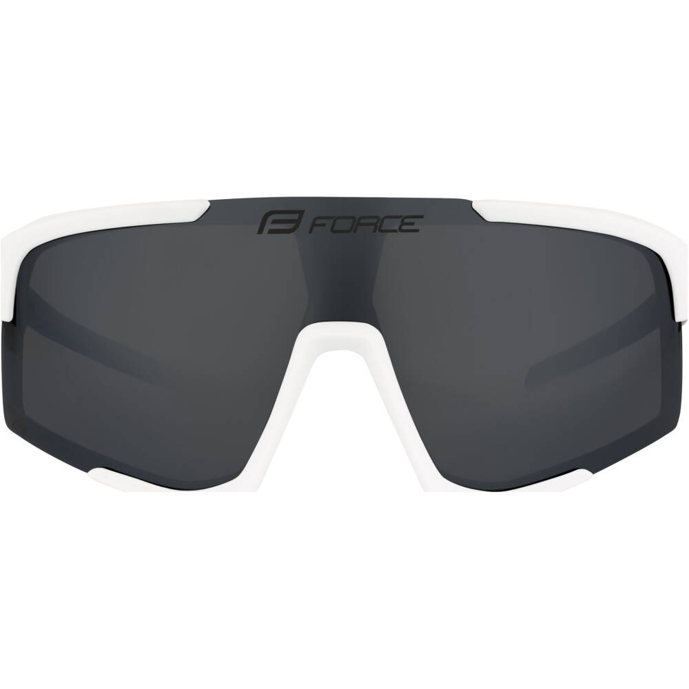 protection and stylish design for every cyclist. Utilising advanced technologies such as hydrophobic treatment and anti-fog treatment