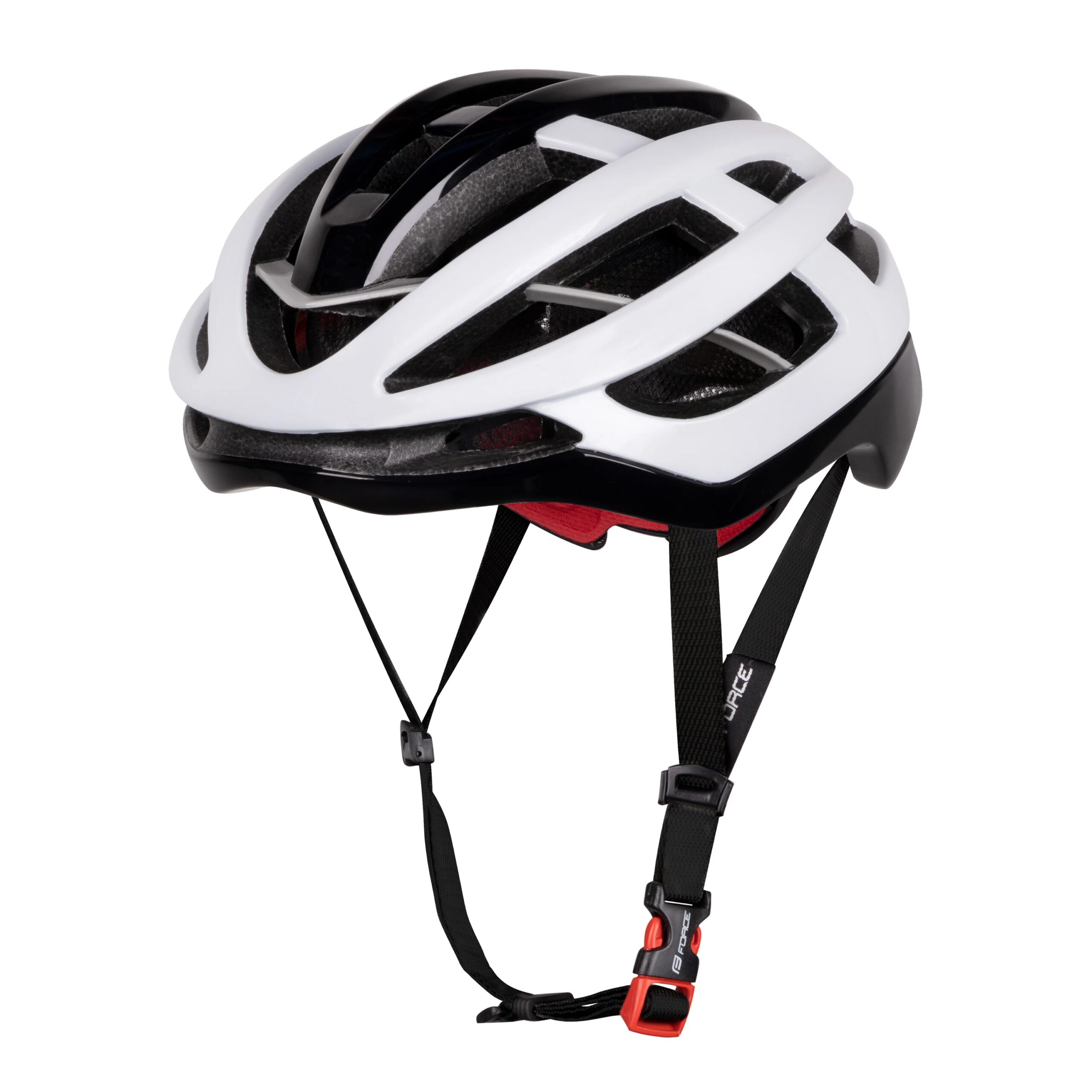 LYNX helmet combines the efficiency of aerodynamic design and quality ventilation. The airflow around the head is ensured by 19 large vents