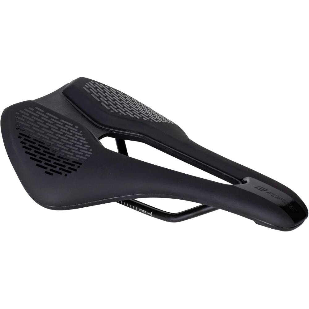 A sport saddle with a medium-soft padding layer on a narrower<br>nylon construction and a longitudinal opening to reduce pressure in sensitive <br>areas for long-lasting riding comfort.<br><br>sport saddle<br>does NOT include seatpost clamp<br>seat platform: nylon<br>steel rails with scale<br>material: artificial leather<br>size: 253 x 143 mm<br>weight: 247 g<br>packed on FORCE card